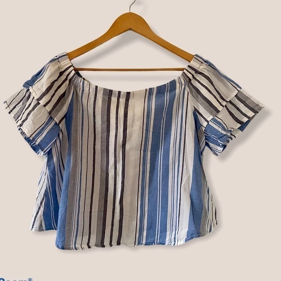 STRIPED Off-the-Shoulder Top - Picture 2 of 5
